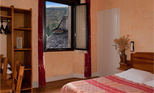 Chambre h&ocirc;tel pr�s du Mont Loz�re
